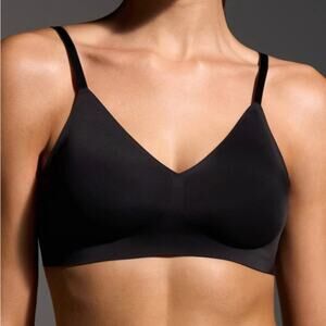 Eby relief seamless bra in black WOMENS XL